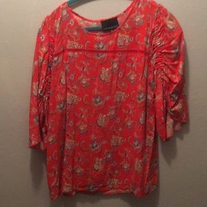 Gathered short sleeved top in good condition.